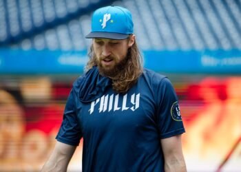 Matt strahm Kansas city royals