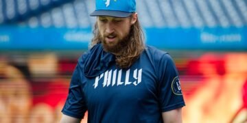 Matt Strahm Traded To Kansas City In 1:1 8 Matt strahm Kansas city royals